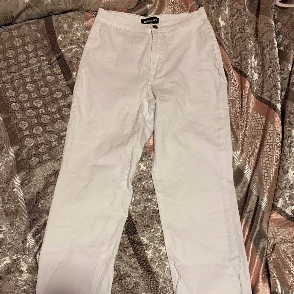 High-waisted White Jeans